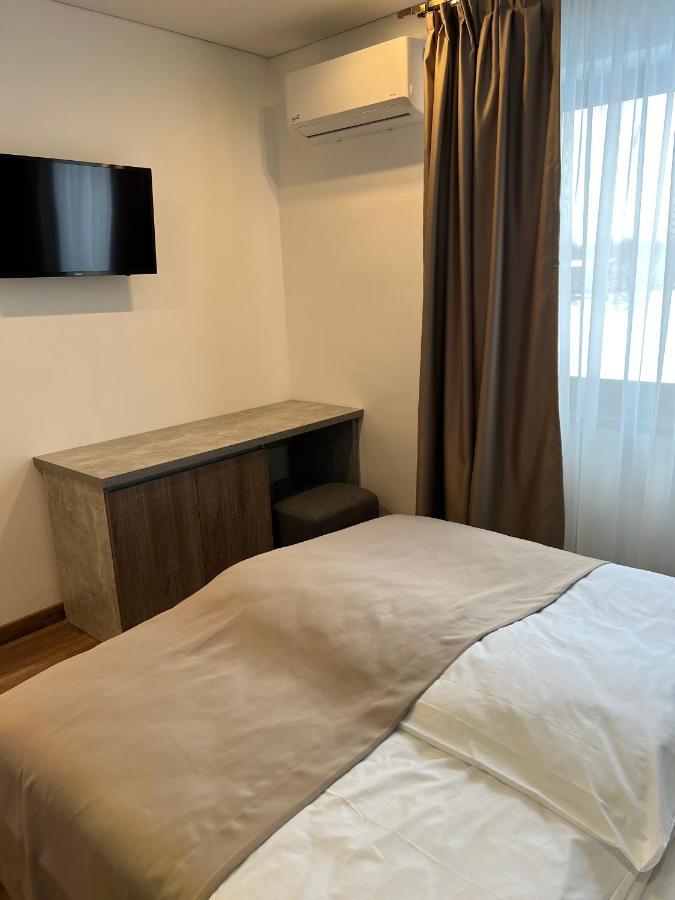 Hotel Loft Wood Mukačevo Esterno foto