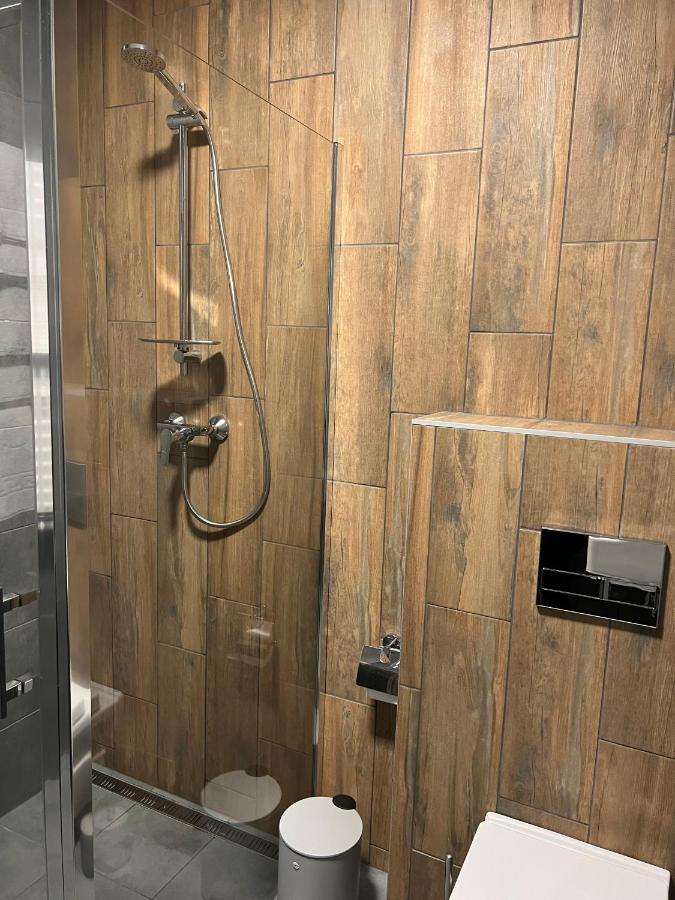 Hotel Loft Wood Mukačevo Esterno foto