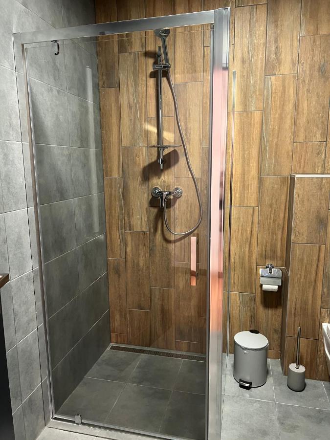 Hotel Loft Wood Mukačevo Esterno foto