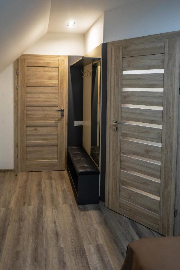 Hotel Loft Wood Mukačevo Esterno foto