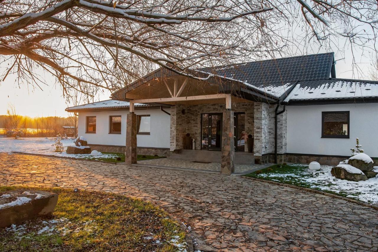 Hotel Loft Wood Mukačevo Esterno foto